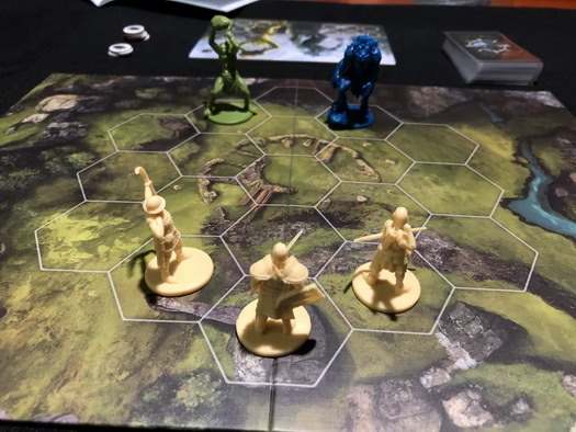 Drako: Knights & Trolls. В процессе игры.